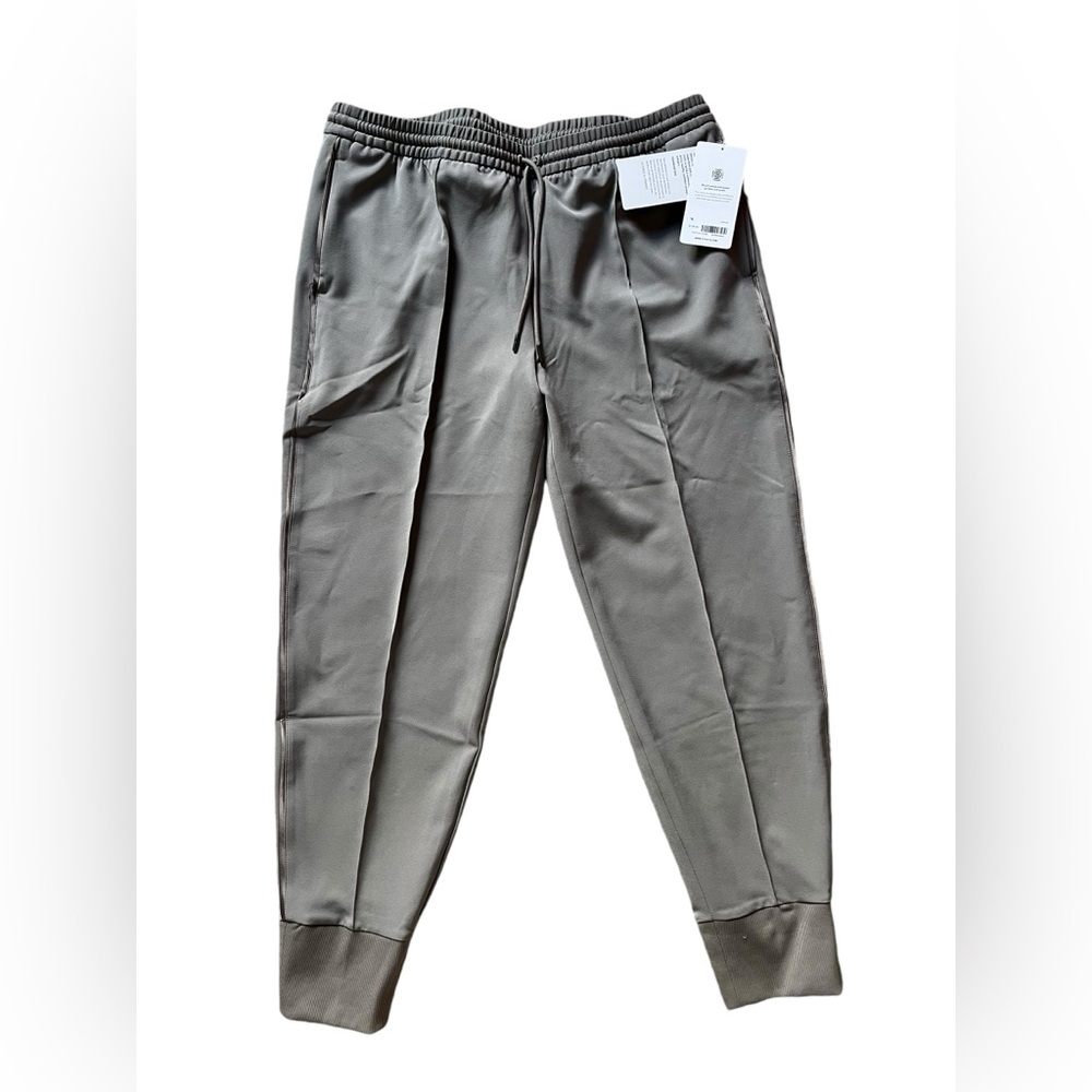 Athleta Endeavor Joggers Pants Women's 16 Bottom Athletic Pleated $109 NEW ✅ - Picture 2 of 6